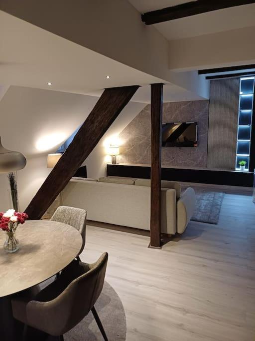 Apartman Ena Radiceva Загреб Экстерьер фото